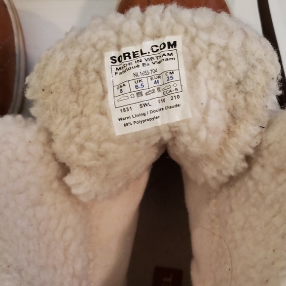 Sunday SALESOREL WATERPROOF WINTER BOOTS LIKE NEW! - Picture 4 of 6